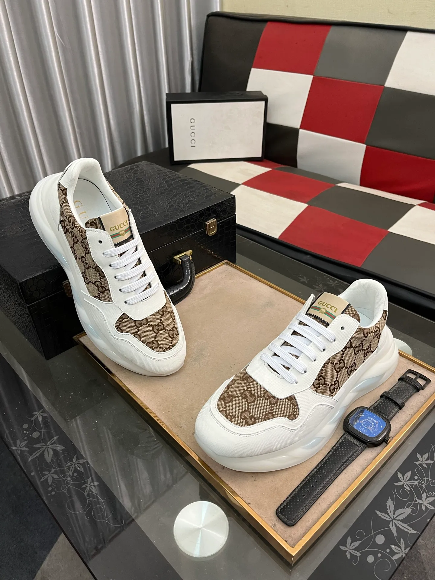 Men's shoes 💰440⌚️⌚️[GUCCI] The latest trendy men's casual shoes, the fabric is made of embossed cowhide imported from Italy, comfortable sheepskin lining + feet, the original outsole is wear-resistant and non-slip, high-level version, size: 38-442️⃣Colors available